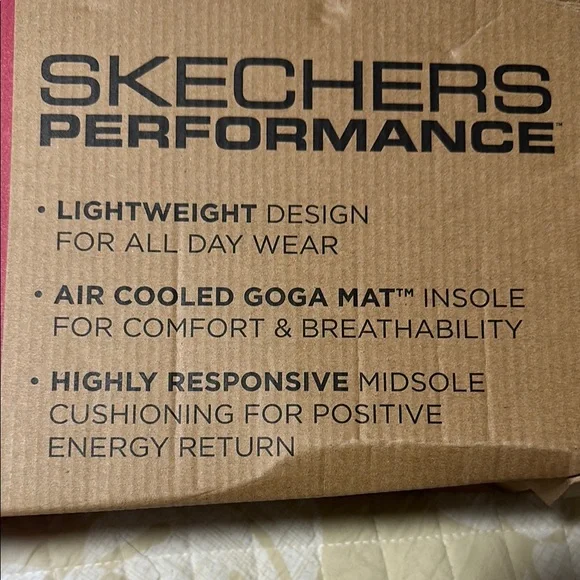 Skechers White Slip-On Sneakers 10 Wide - Picture 5 of 7